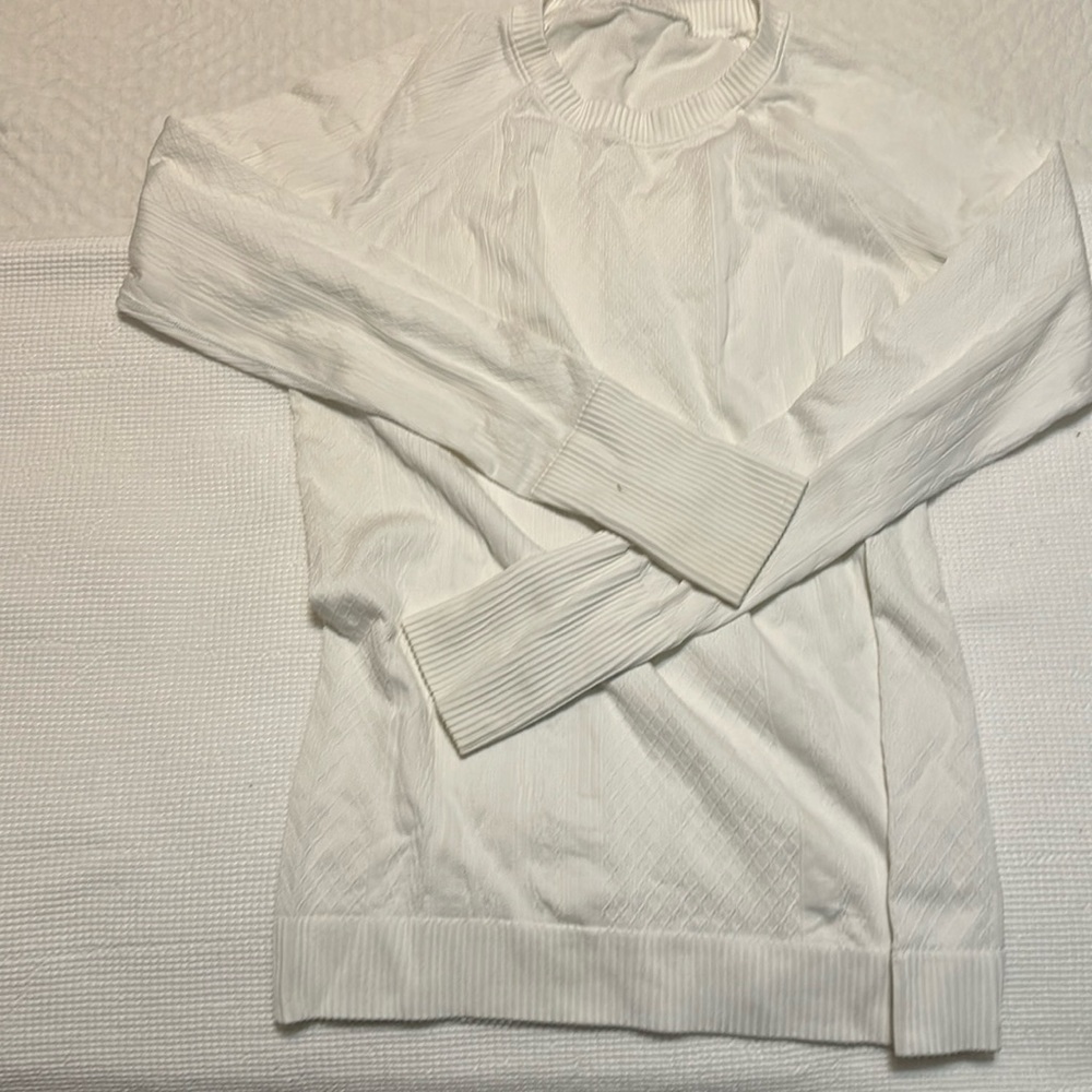 Lululemon size 8 white Dri Fit Long Sleeve